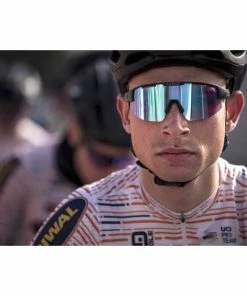 Lunettes Bliz Matrix Nano Noir Mat Verres Nano Optics Nordic Light Begonia Violet/Bleu -Vélos Soldes 2023 lunettes bliz matrix nano noir mat verres nano optics nordic light begonia violet bleu 2