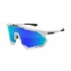Lunettes Scicon Aeroshade XL SCN-PP Blanc Verres Mutli-Reflets Bleus -Vélos Soldes 2023 lunettes scicon aeroshade xl scn pp blanc verres mutli reflets bleus